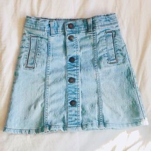 Light wash denim skirt